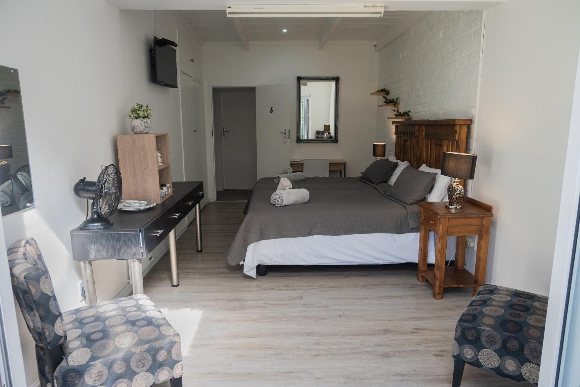 Kelkiewyn Waterkloof Guesthouse Претория Номер фото